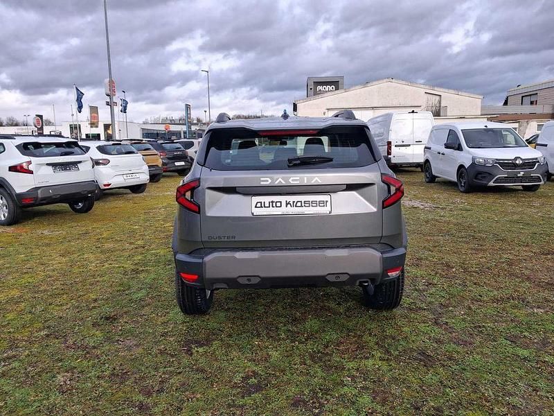 Gebraucht Dacia Duster Expression 114 PS (83 kW) 2026 Grau SUV