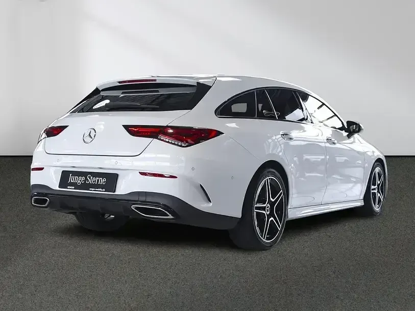 Gebraucht Mercedes CLA220 AMG 190 PS (139 kW) 2021 Digitalweiß Limousine