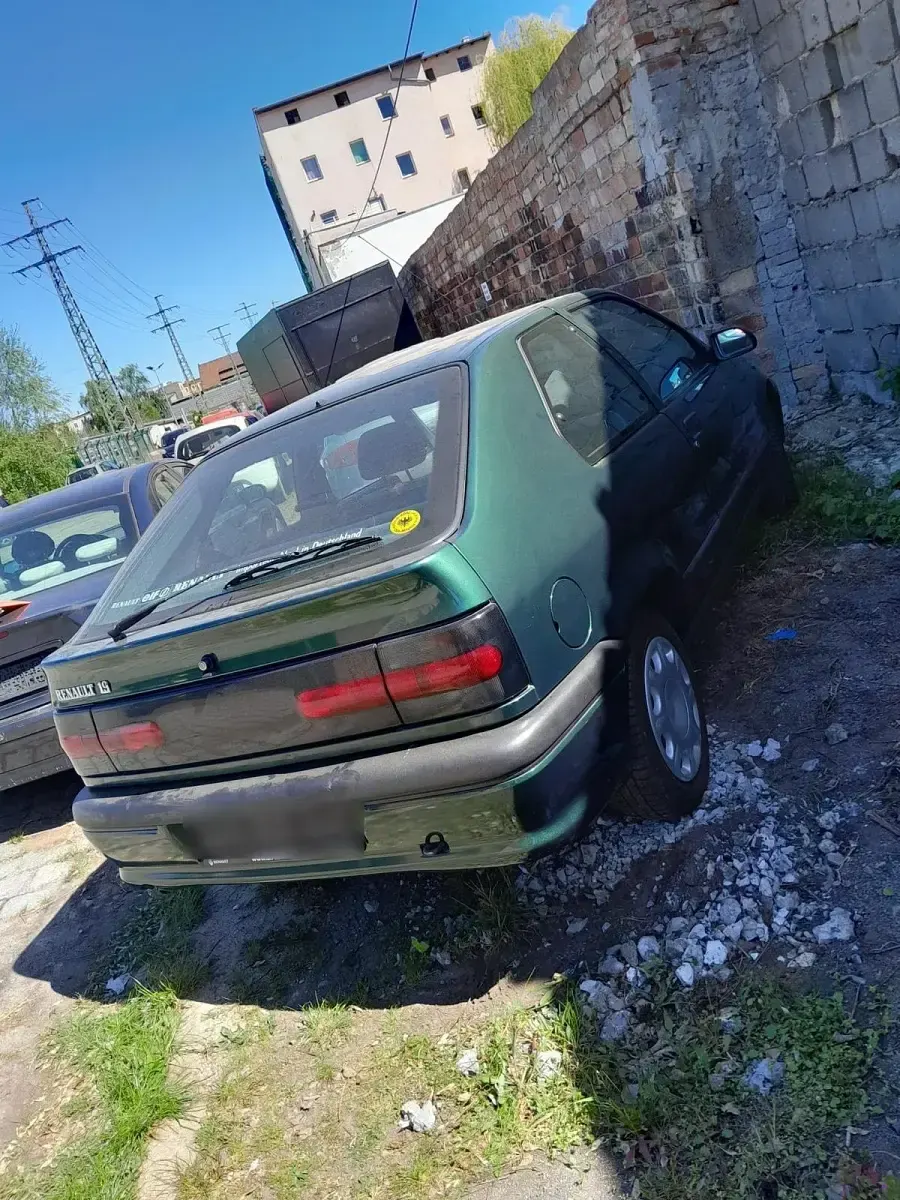 Usado Renault 19 1996 Verde Sedan