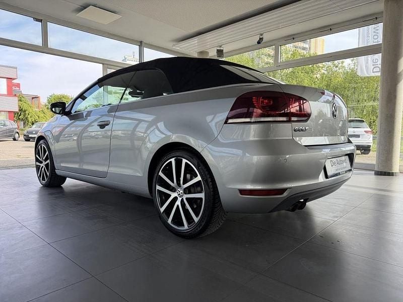 Second-hand VW Golf 160 CP (117 kW) 2011 Argintiu Cabrio