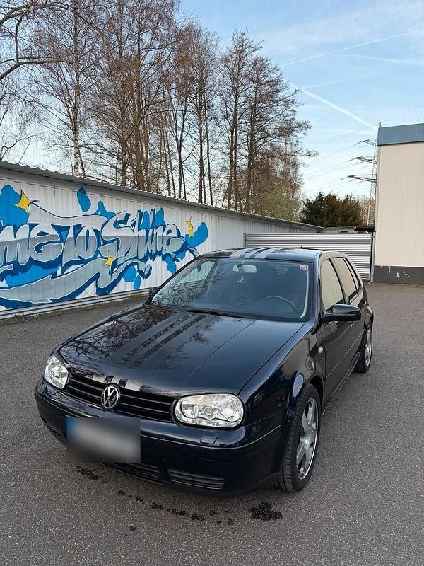 Gebraucht VW Golf IV 131 PS (96 kW) 2002 Blau Limousine
