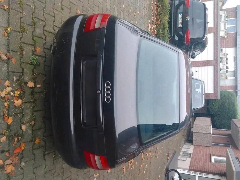 Schwarz Gebraucht 1997 Audi A4 Limousine | 550 € - Bild 1/4