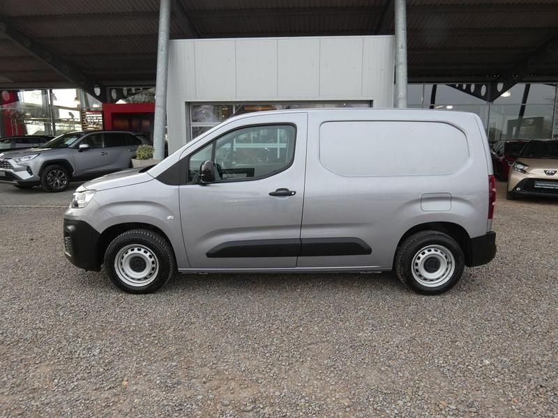 Gebraucht Fiat Doblò 110 PS (80 kW) 2023 Artense grau Van / Kleinbus