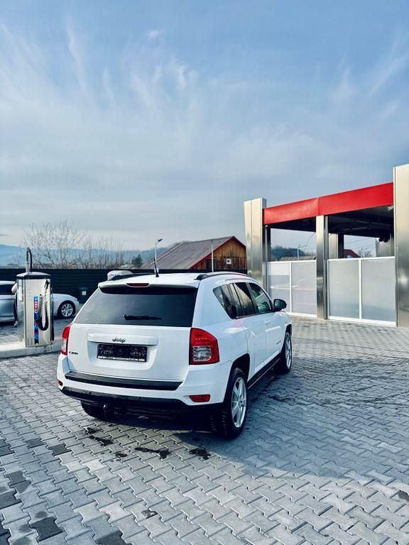 Gebraucht Jeep Compass Limited 136 PS (100 kW) 2012 Weiß SUV