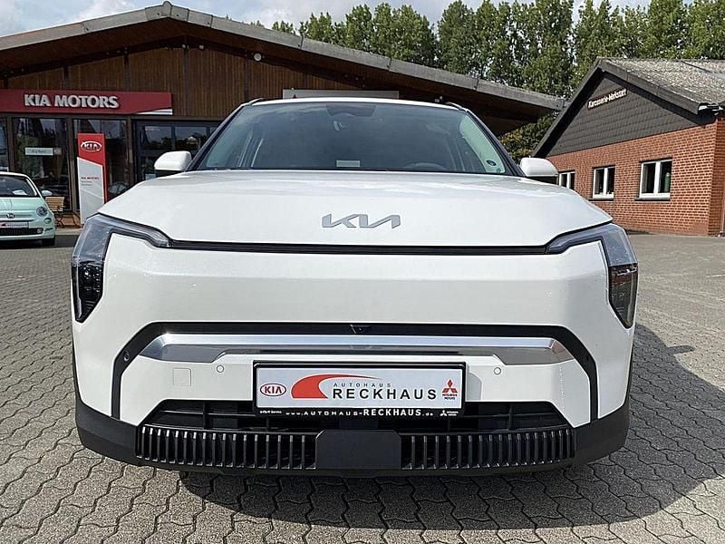 Neu Kia EV3 Earth 150 kW (204 PS) 2026 Weiß (clear white (weiß)) SUV