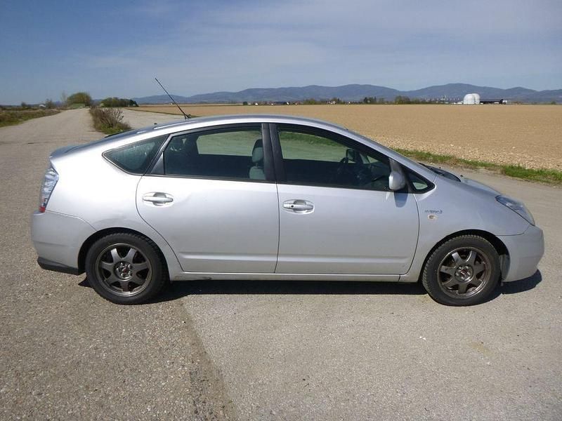 Occasion Toyota Prius 77 ch (56 kW) 2007 Argent Citadine