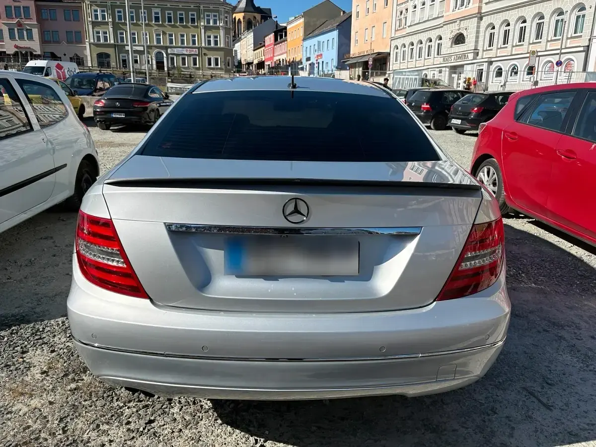 Gebraucht Mercedes C180 156 PS (114 kW) 2013 Silber Coupé