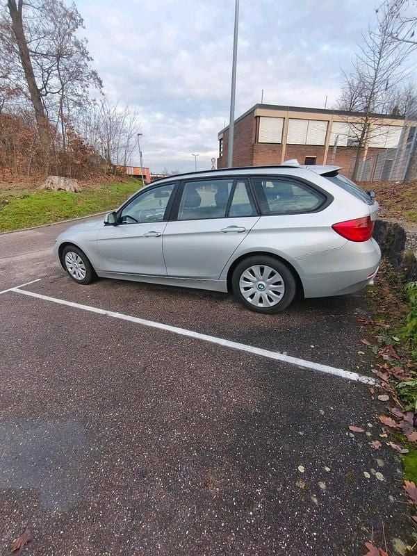 Gebraucht BMW 316 116 PS (85 kW) 2012 Silber Kombi
