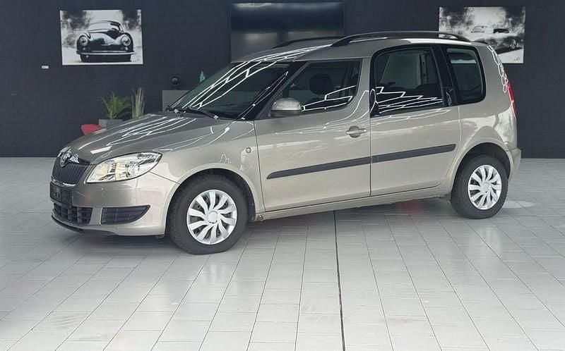 Beige Gebraucht 2012 Skoda Roomster Style Van / Kleinbus | 3.999 € (Fairer Preis) - Bild 1/4