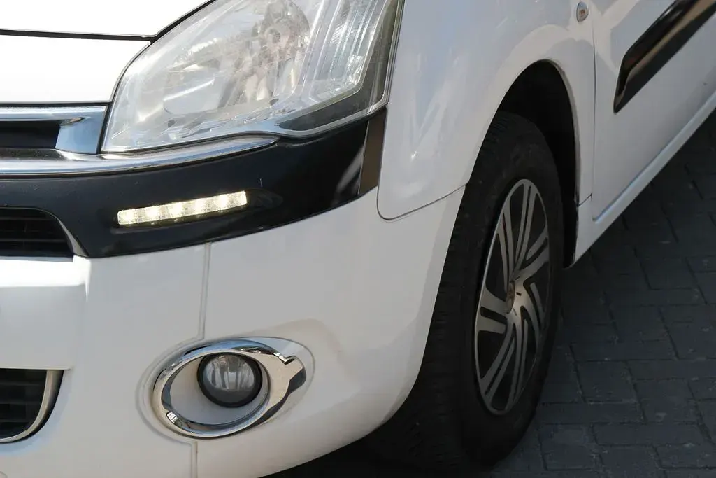 Gebraucht Citroën Berlingo SELECTION 98 PS (72 kW) 2012 Weiß Van / Kleinbus