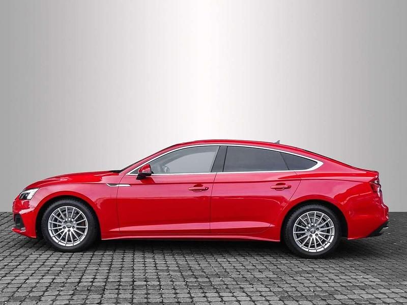 Gebraucht Audi A5 Basis 163 PS (119 kW) 2022 Tangorot metallic Coupé