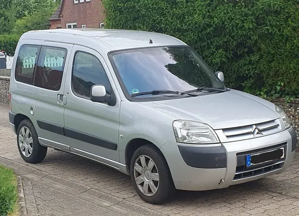Gebraucht Citroën Berlingo 109 PS (80 kW) 2008 Silber Van / Kleinbus