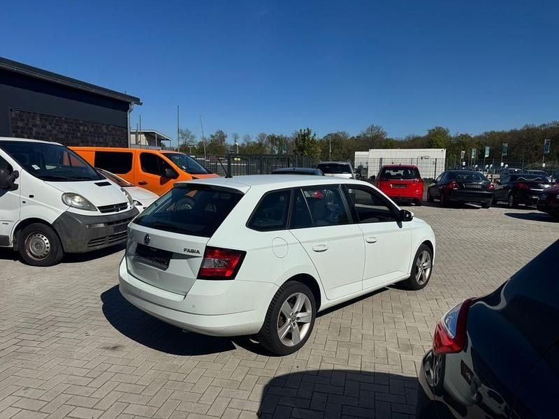 Gebraucht Skoda Fabia 95 PS (69 kW) 2017 Weiß Kombi