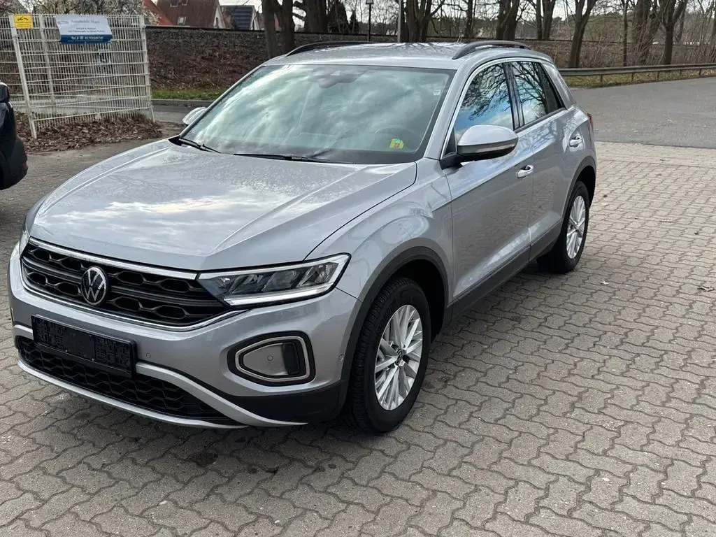 Gebraucht VW T-Roc Life 150 PS (110 kW) 2022 Silber SUV
