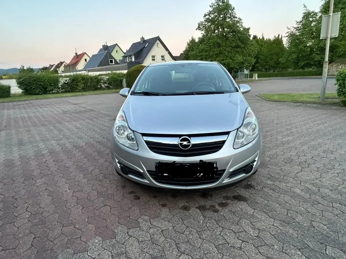 Używany Opel Corsa 80 KM (58 kW) 2009 Hatchback