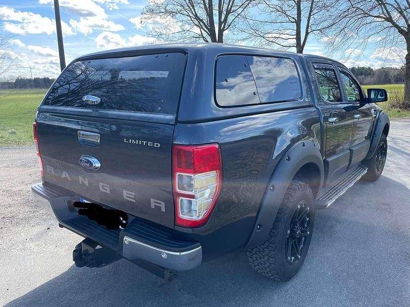 Gebraucht Ford Ranger Limited 200 PS (147 kW) 2017 Grau Pickup