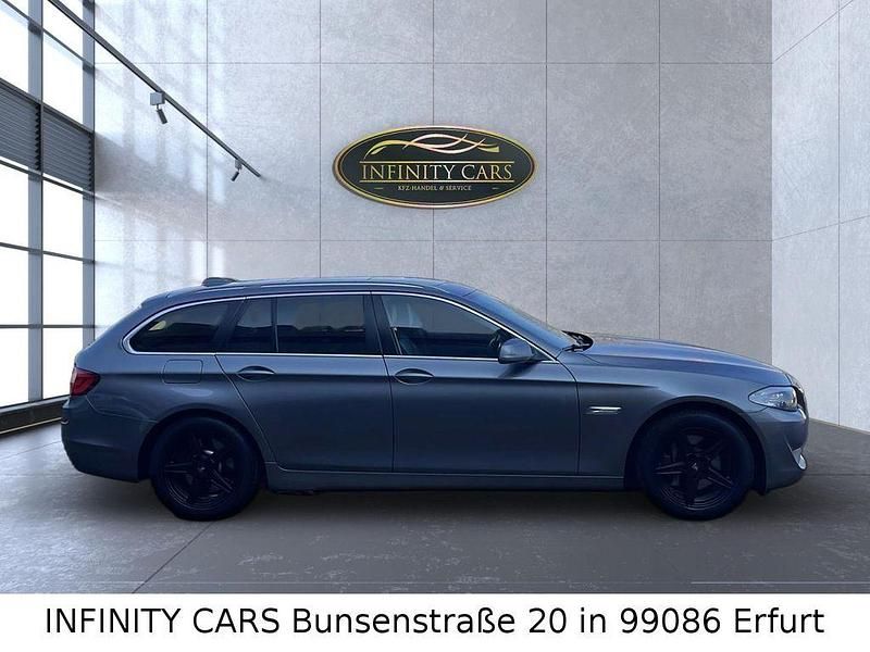 Gebraucht BMW 530 258 PS (189 kW) 2011 Grau Kombi