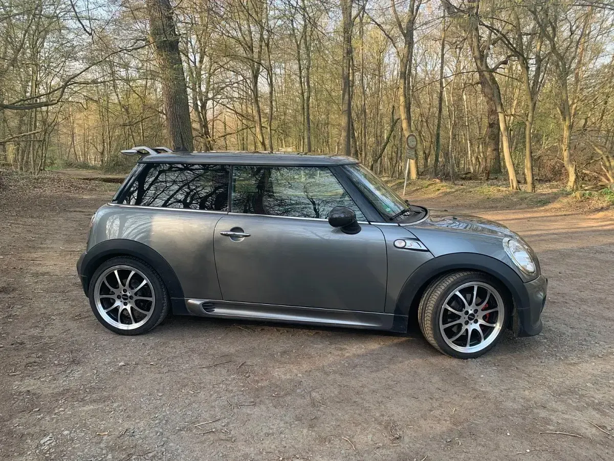 Käytetty Mini John Cooper Works 192 HP (141 kW) 2007 Harmaa Viistoperä