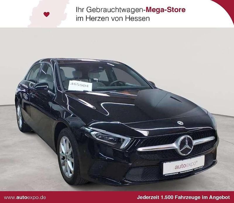 Gebraucht Mercedes A250 Progressive 160 PS (117 kW) 2022 Kosmosschwarz metallic Limousine