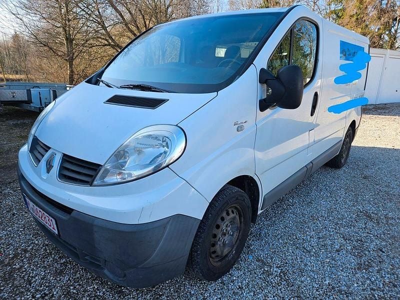 Gebraucht Renault Trafic 90 PS (66 kW) 2014 Weiß Van / Kleinbus