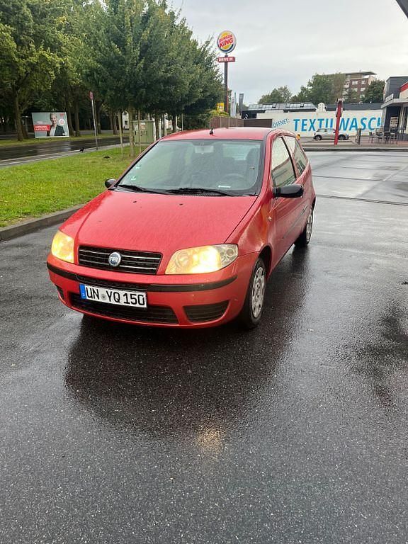 Rot Gebraucht 2005 Fiat Punto Dynamic Kleinwagen | 700 € (Guter Preis) - Bild 1/4