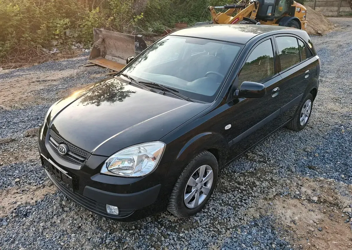 Gebraucht Kia Rio 97 PS (71 kW) 2009 Schwarz Limousine