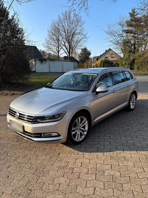 Gebraucht VW Passat 150 PS (110 kW) 2015 Silber Kombi