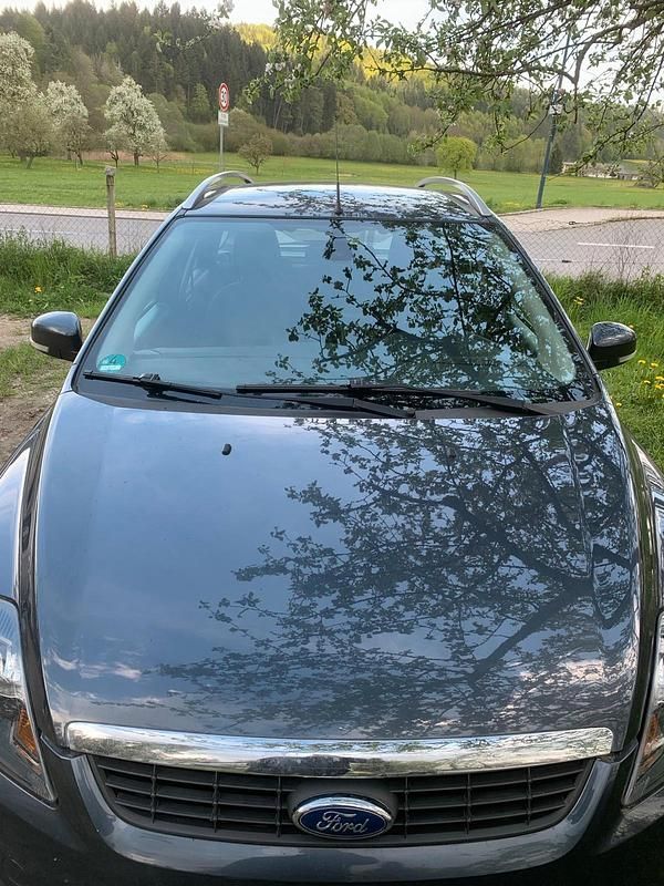 Gebraucht Ford Focus 100 PS (73 kW) 2010 Kombi