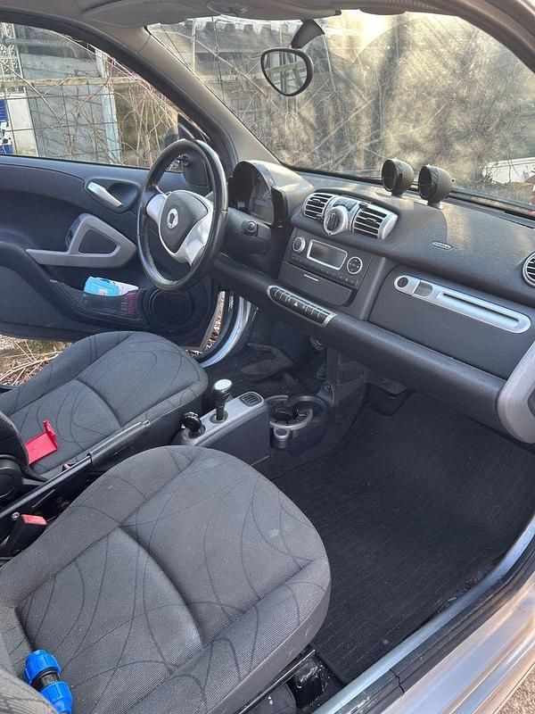 Gebraucht Smart ForTwo Coupé 54 PS (39 kW) 2010 Silber Coupé