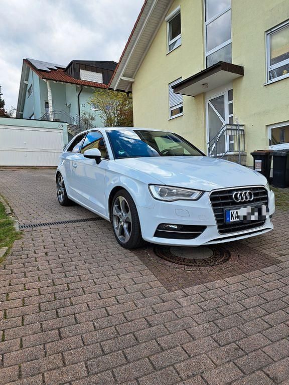 Gebraucht Audi A3 S-Line 179 PS (131 kW) 2013 Weiß Limousine