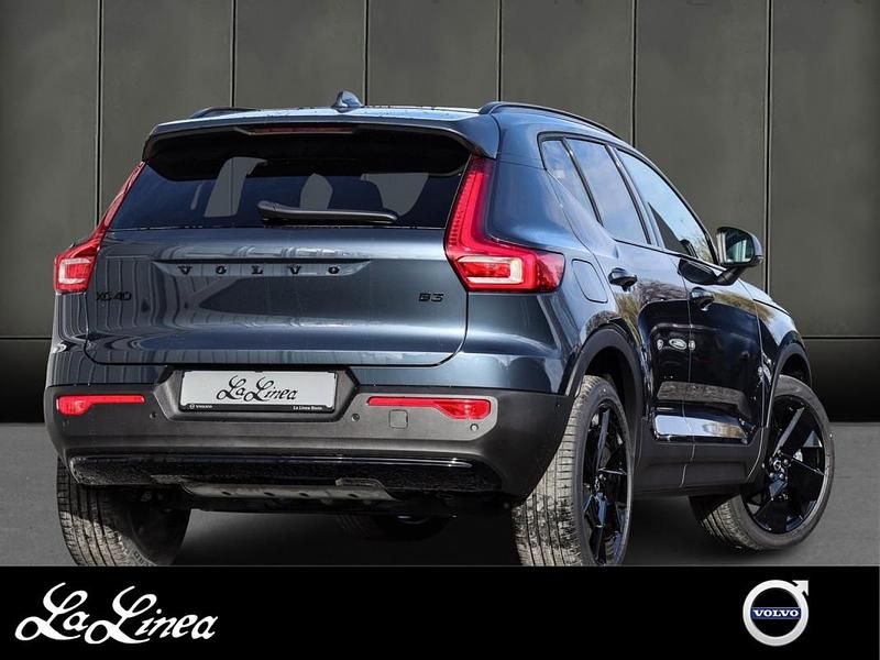 Gebraucht Volvo XC40 Plus 163 PS (119 kW) 2025 Blau SUV
