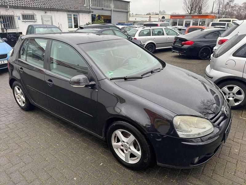 Gebraucht VW Golf IV 75 PS (55 kW) 2004 Black magic perleffekt Kleinwagen