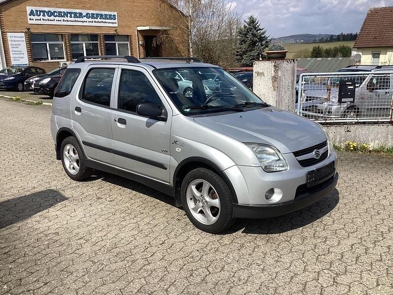 Second-hand Suzuki Ignis 94 CP (69 kW) 2008 Argintiu Hatchback