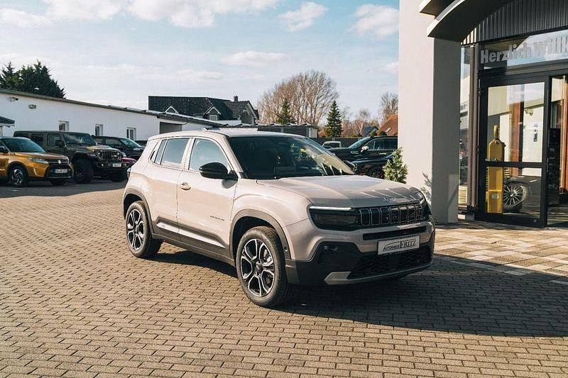 Neu Jeep Avenger Summit 101 PS (74 kW) 2026 Beige SUV