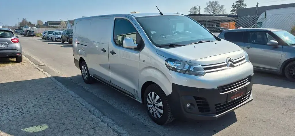 Gebraucht Citroën Jumpy Business Class 122 PS (89 kW) 2017 Grau Van / Kleinbus