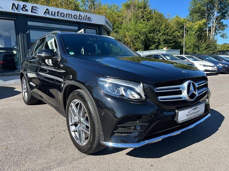 Schwarz Gebraucht 2018 Mercedes GLC220 AMG SUV | 28.890 € (Guter Preis) - Bild 1/4