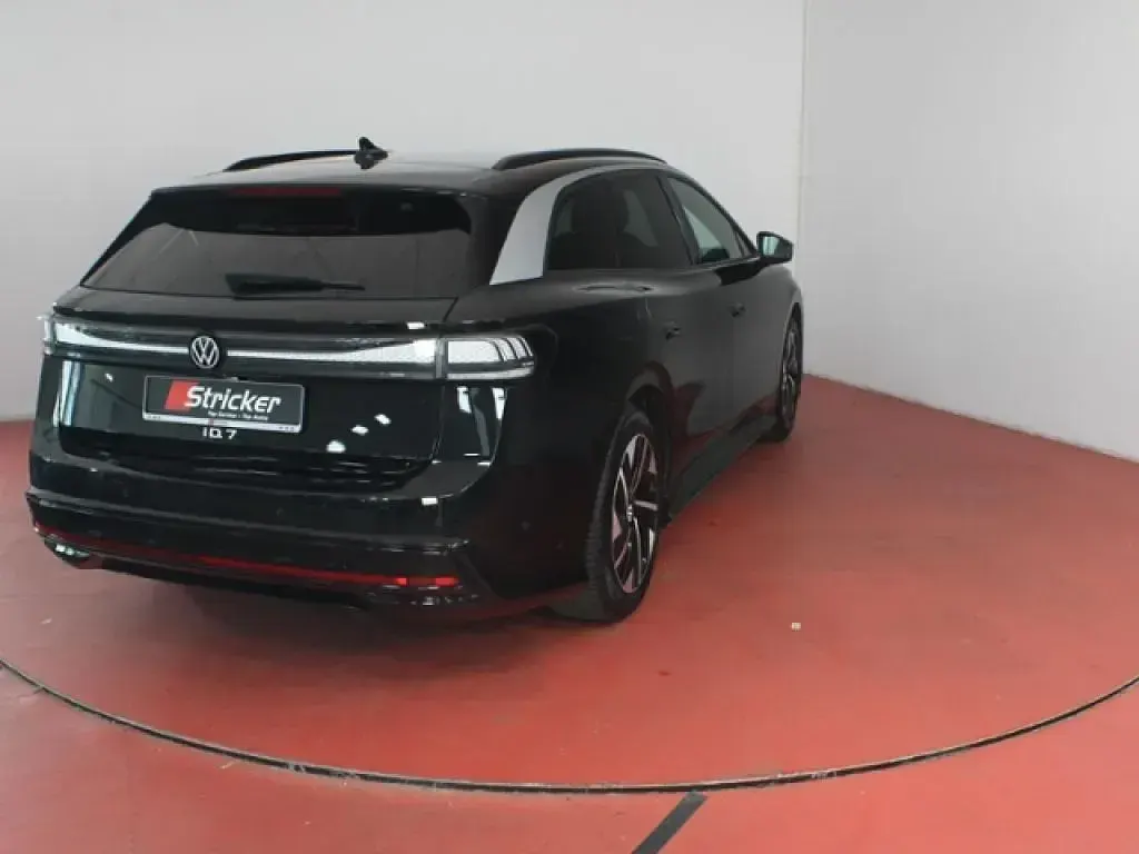 Gebraucht VW ID.7 Pro 210 kW (286 PS) 2025 Schwarz Kombi