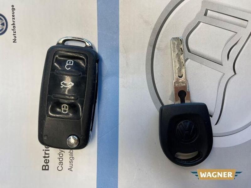 Gebraucht VW Caddy Maxi 102 PS (75 kW) 2015 Rot Van / Kleinbus