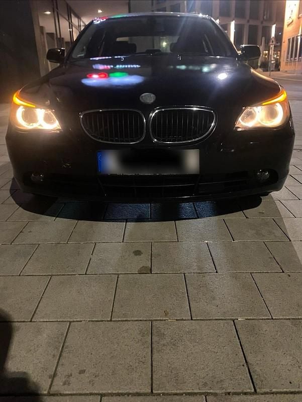 Gebraucht BMW 525 218 PS (160 kW) 2005 Schwarz Limousine