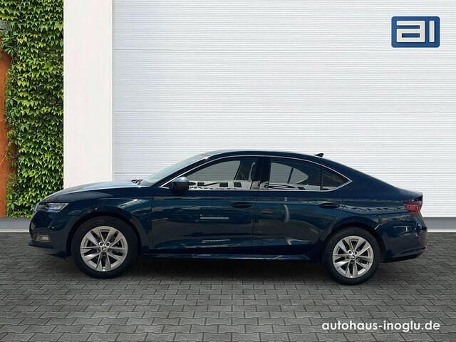 Gebraucht Skoda Octavia Style 150 PS (110 kW) 2022 Blau Limousine