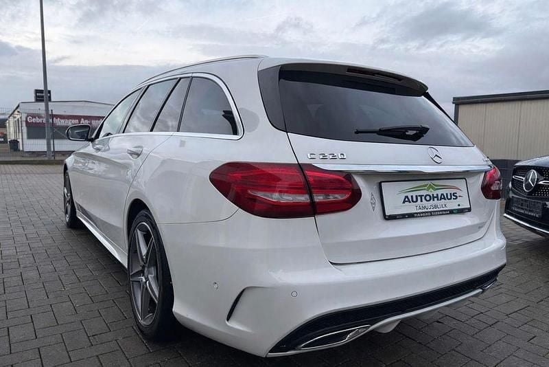 Gebraucht Mercedes C220 AMG line 170 PS (125 kW) 2015 Weiß Kombi