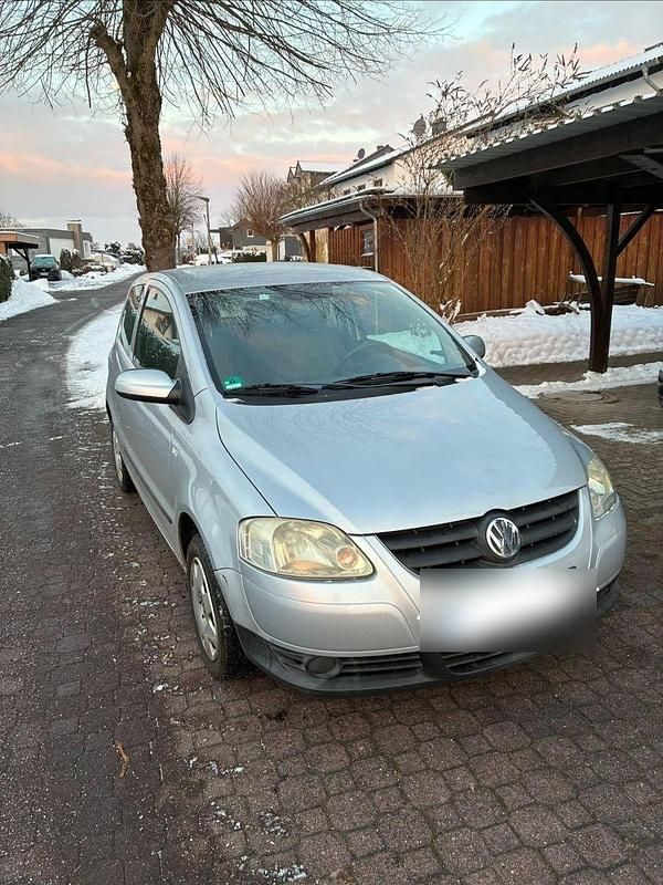 Gebraucht VW Fox 54 PS (39 kW) 2007 Silber Kleinwagen