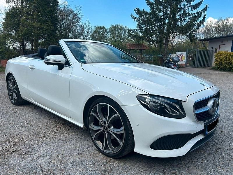 Gebraucht Mercedes E220 194 PS (142 kW) 2018 Weiß Cabrio