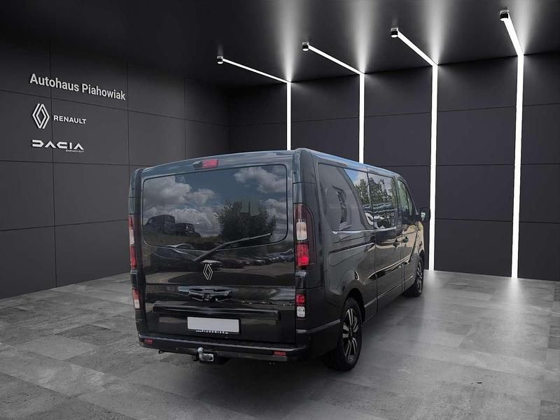 Neu Renault Trafic 150 PS (110 kW) 2025 Tenebroschwarz metallic Van / Kleinbus