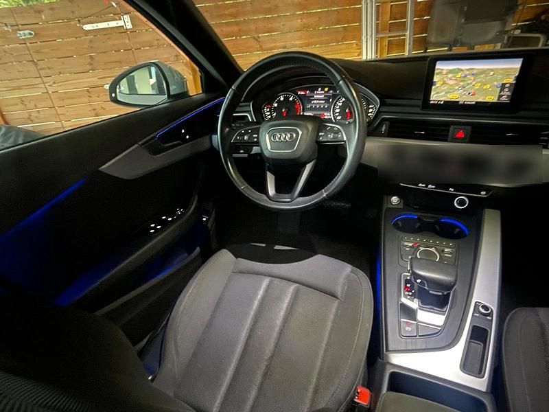Weiß Gebraucht 2018 Audi A4 Kombi | 15.500 € (Superpreis) - Bild 1/4