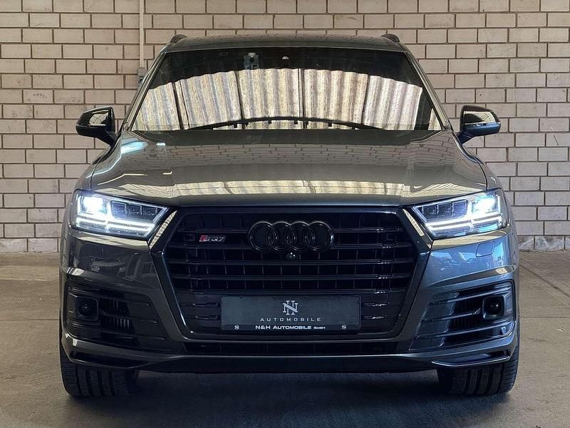 Gebraucht Audi SQ7 435 PS (319 kW) 2017 Daytonagrau perleffekt SUV