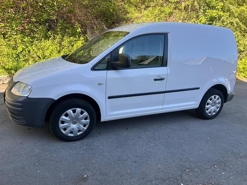 Second-hand VW Caddy 75 CP (55 kW) 2008 Alb Monovolum
