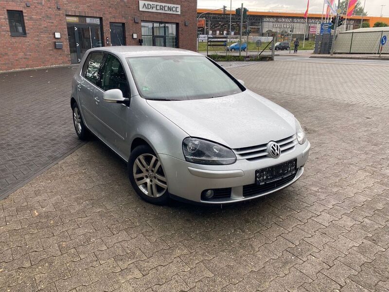 Silber Gebraucht 2008 VW Golf V Limousine | 4.490 € (Fairer Preis) - Bild 1/4