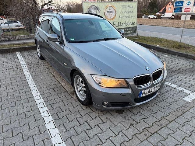 Gebraucht BMW 316 Performance 116 PS (85 kW) 2011 Grau Kombi