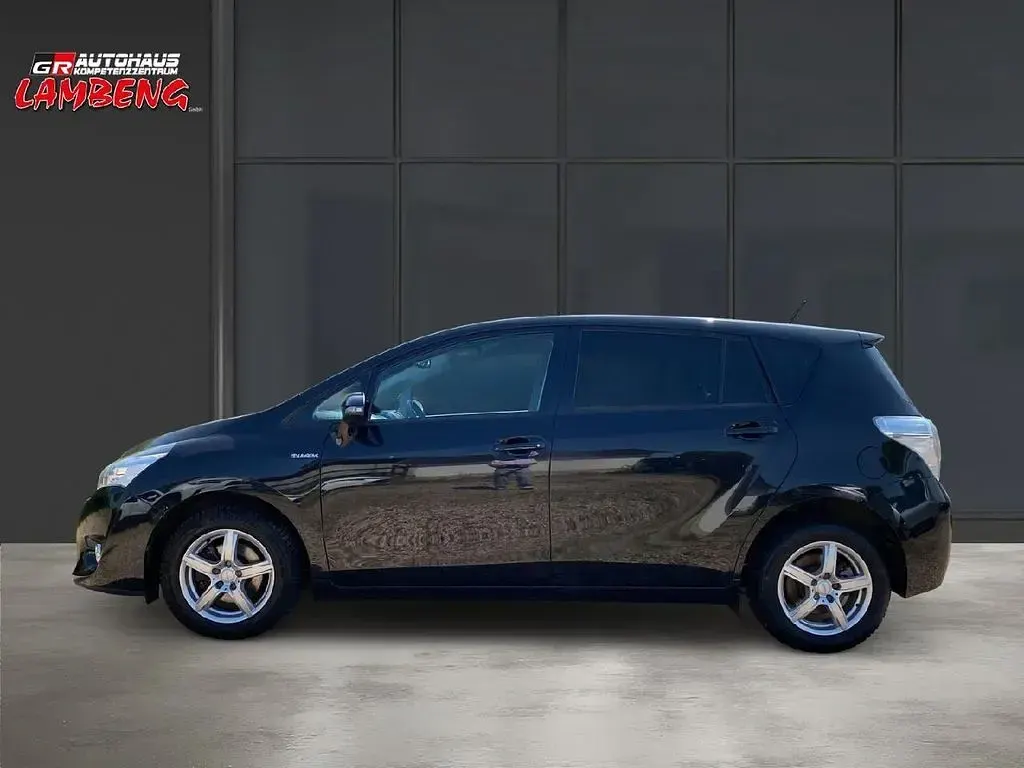 Gebraucht Toyota Verso Executive 147 PS (108 kW) 2013 Black mica / ink Van / Kleinbus